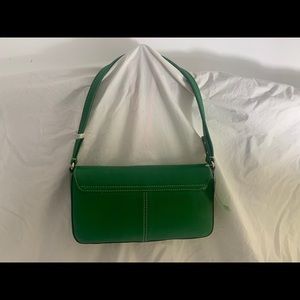 Kate Spade Shino Baguette in Kelly Green